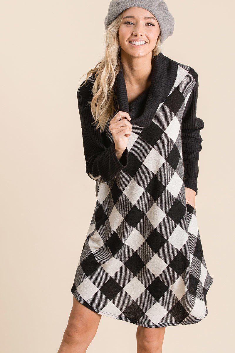 Pocketed Plaid Tartan Swing Dress